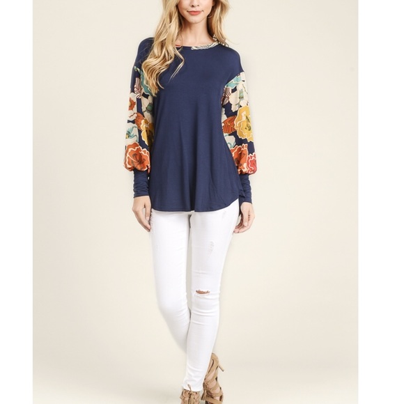 ๐ Foral Bubble Sleeve Top - Picture 2 of 4